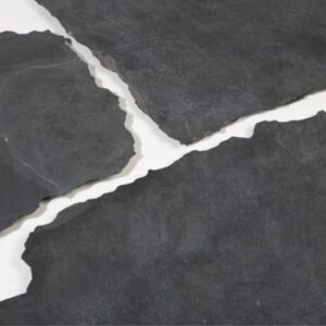 BLACK SLATE MUSTANG FLAGSTONES